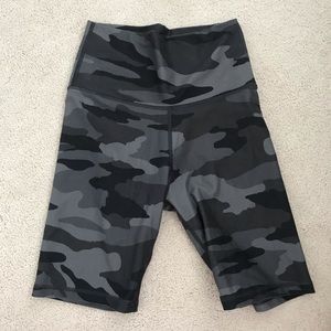Aerie Biker Shorts size small